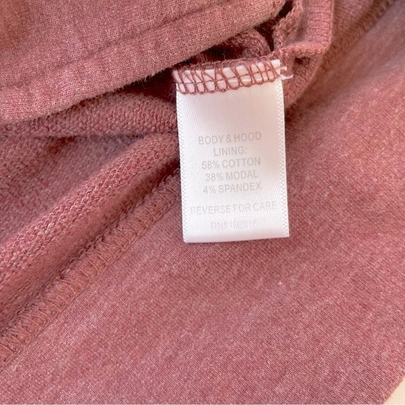 Garnet Hill Women's Dusty Red Favorite High-Low Hoodie Size Small - Picture 6 of 9